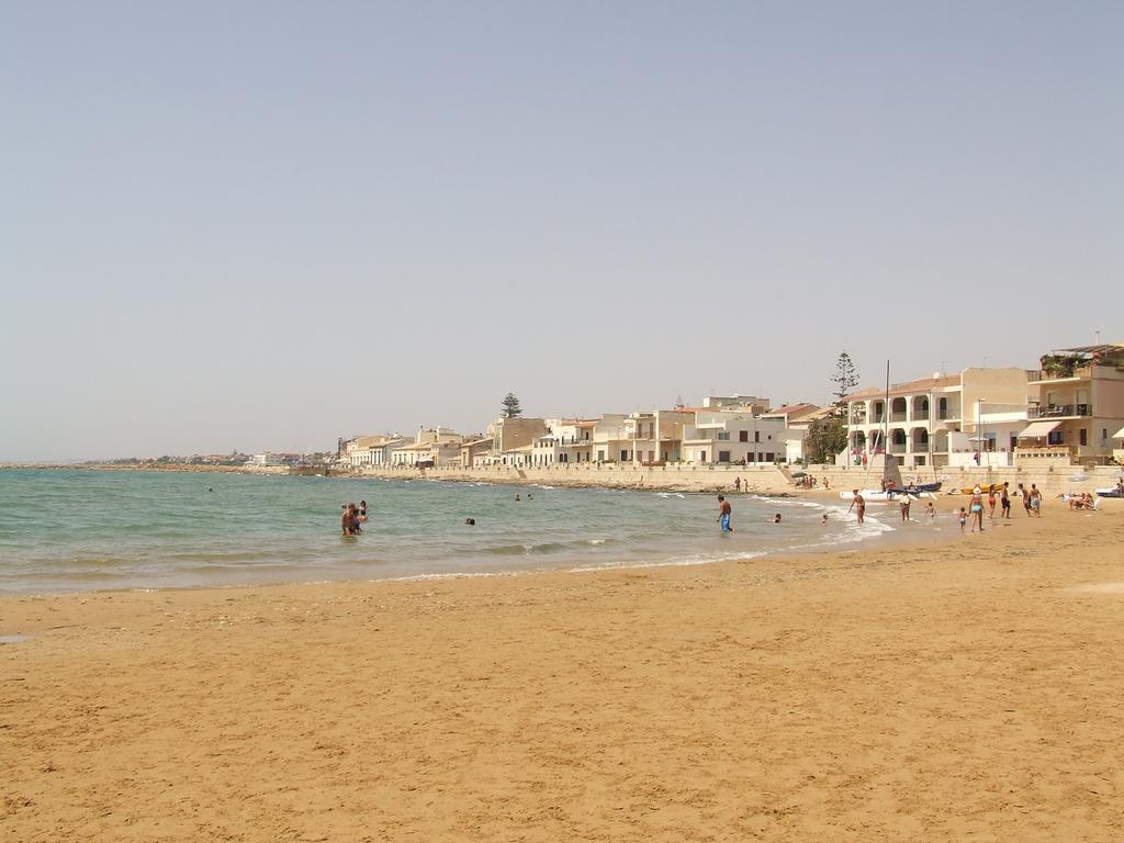 Terrazzo Sul Mare Apartment Donnalucata  Ngoại thất bức ảnh
